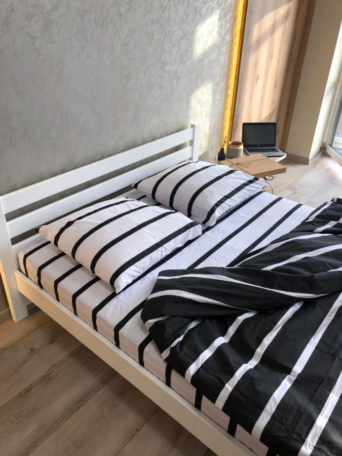 Lux Apartment & Центр,Жк Театральний Rivne Extérieur photo