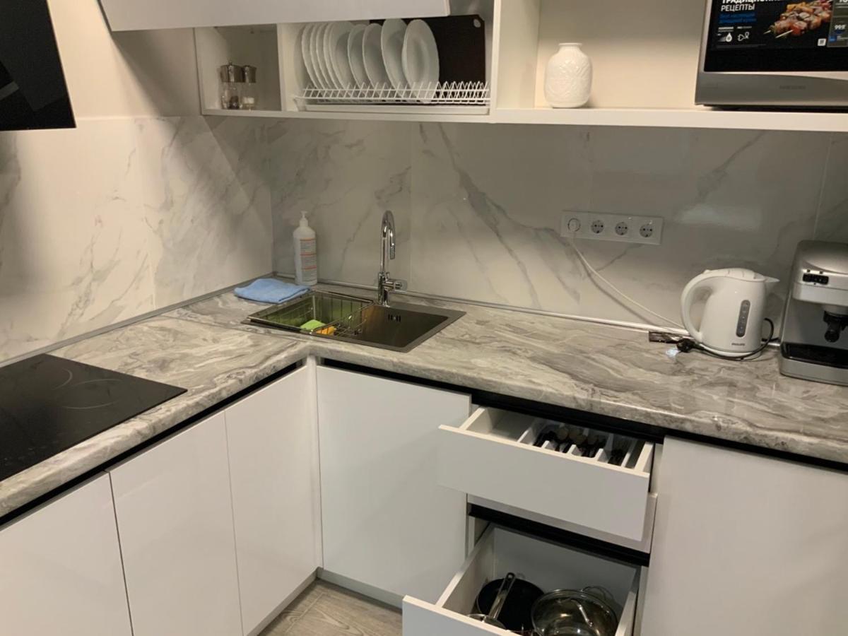 Lux Apartment & Центр,Жк Театральний Rivne Extérieur photo