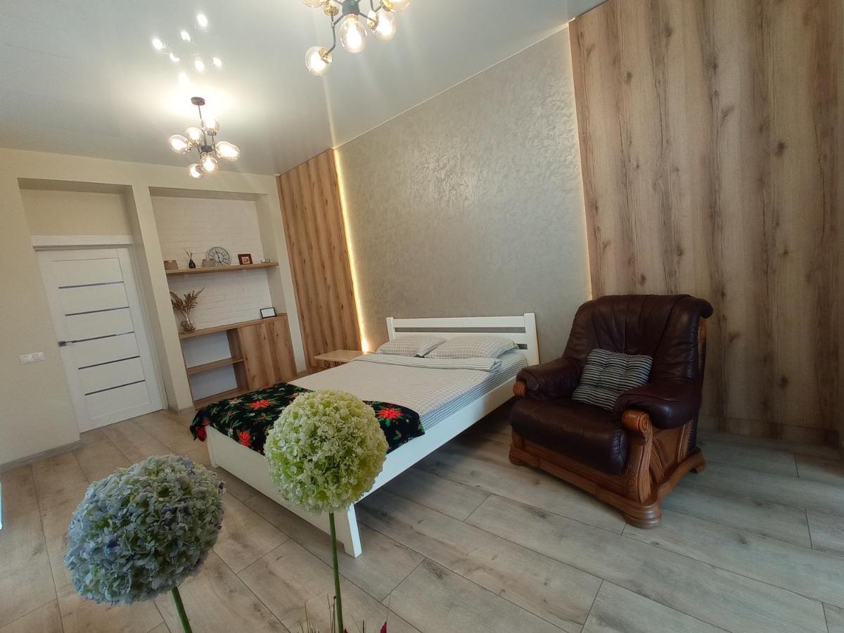 Lux Apartment & Центр,Жк Театральний Rivne Extérieur photo