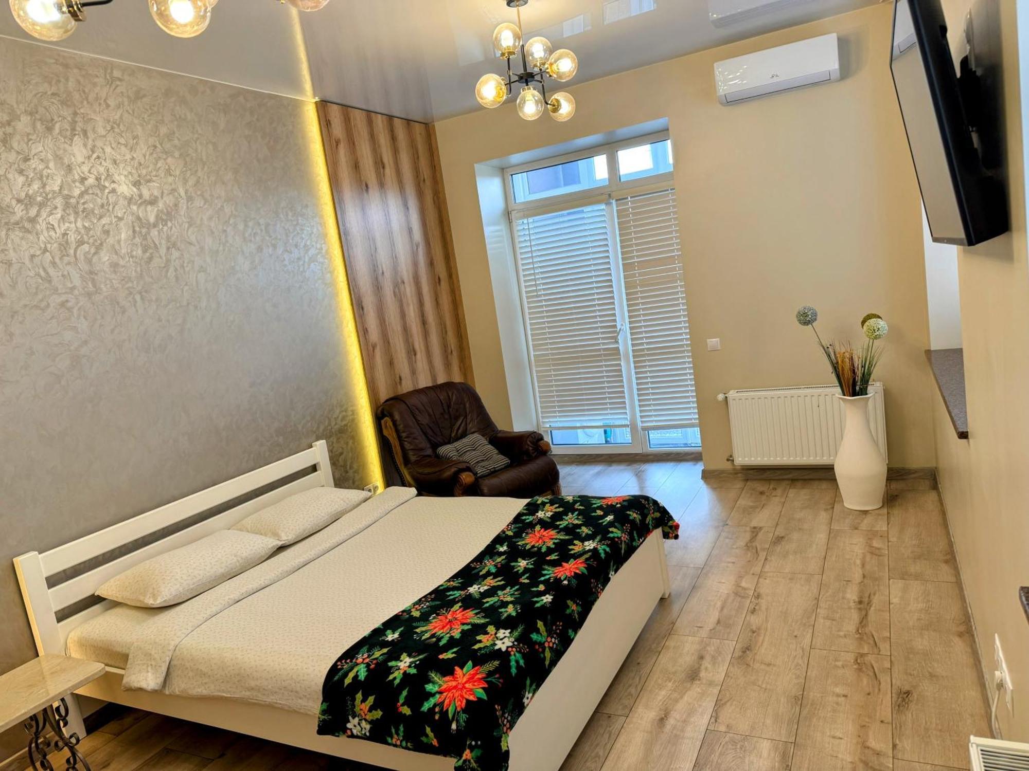 Lux Apartment & Центр,Жк Театральний Rivne Extérieur photo